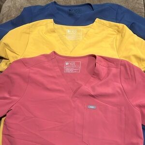 L limited edition Figs Catarina tops